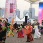 Jakarnaval “Gempita Jakarta” menggambarkan beragam dan warna - warninya kehidupan komunitas yang ada di Jakarta yang inspiratif, terdepan da