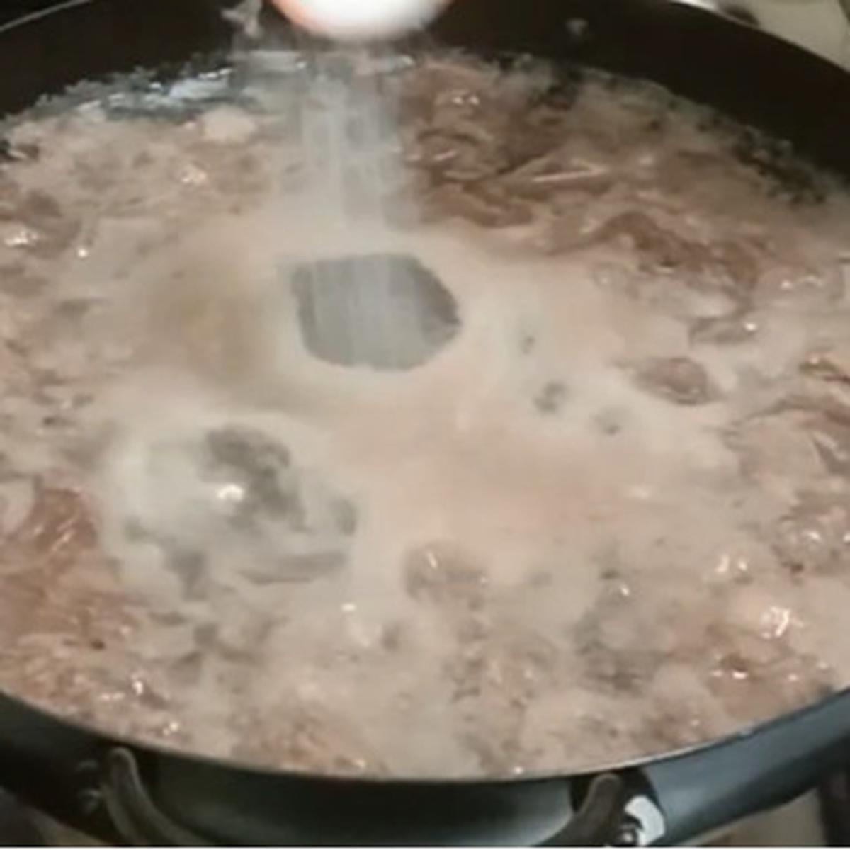 Tambahkan Garam pada Rebusan Daging