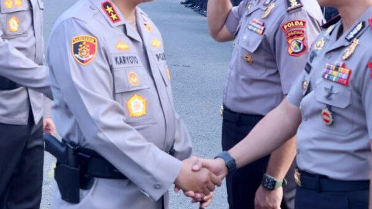 Karyoto berpesan kepada seluruh jajarannya untuk selalu ingat tanggungjawab menjalankan tugas-tugasnya sebagai anggota Polri.