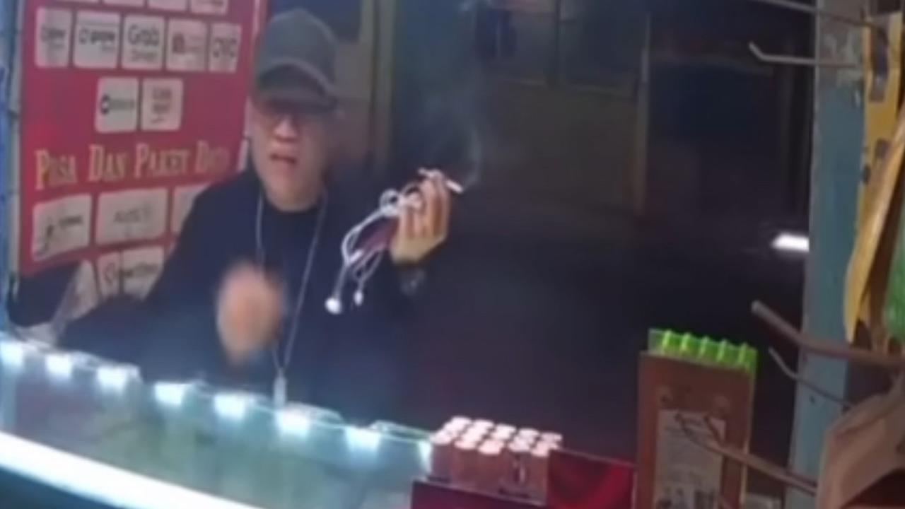 Viral! Aksi Kekerasan Preman Kampung di Konter Handphone Tangerang Selatan, Pelaku Berhasil Diamankan Polisi