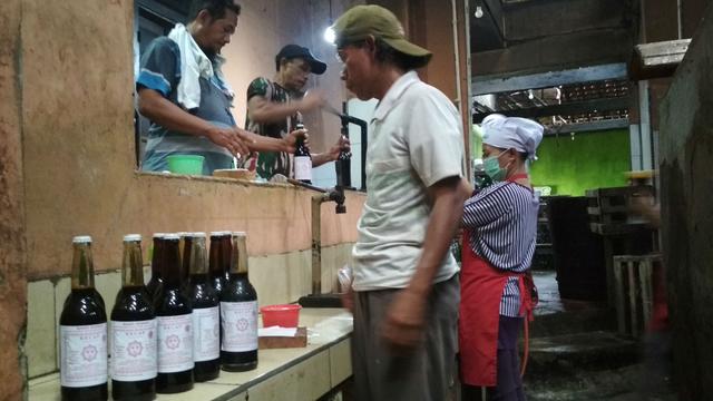 Kecap Cap Matahari Khas Cirebon Menjaga Kualitas Dengan Olahan Tradisional