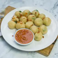 Ilustrasi cilok tanpa daging./Copyright shutterstock.com/g/arissetya