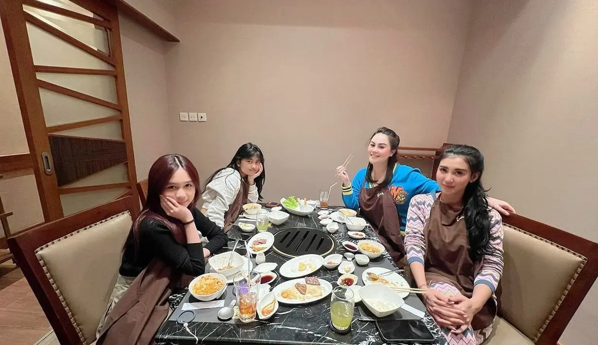 Jennifer Dunn dan putrinya (Sumber: Instagram/jeje_haris89)