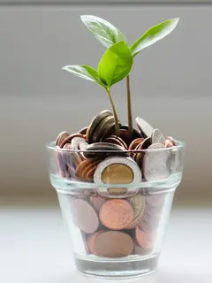 Ilustrasi tabungan. (Photo by micheile henderson on Unsplash)