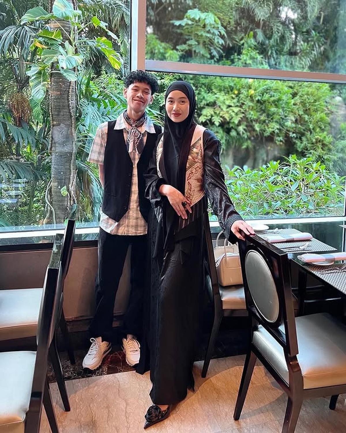 7 Potret Mikala Saka Anak Selfi Nafilah dengan Iwa K, Ikuti Jejak Karir Sang Ayah Jadi Rapper - Kini Sudah Remaja
