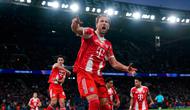 Selebrasi Harry Kane dalam laga PSG vs Bayern Munchen di leg pertama semifinal Liga Champions 2025/2026, Rabu (29/4/2026). (AP Photo/Christophe Ena)