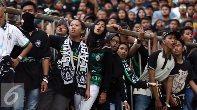 Saksikan Laga Perdana Piala Presiden 2017, Puluhan Ribu Suporter Padati Stadion Maguwoharjo