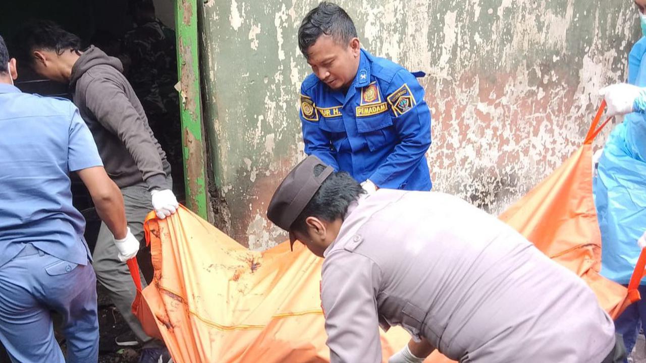ODGJ Terjebak Kobaran Api & Tewas Saat Rumahnya Terbakar, Diduga Korslet dari Charger Ponsel