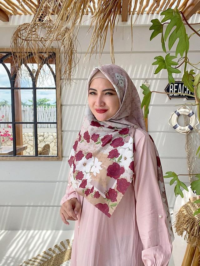 6 Potret Terbaru Natalie Sarah yang Makin Menawan di Usia 38 Tahun