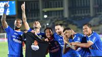 Persib Bandung juara paruh musim BRI Liga 1 2024/2025. (Bola.com/Dok.Persib Bandung).