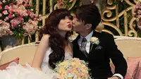 Angel dan Suami Pilih Korea untuk Bulan Madu