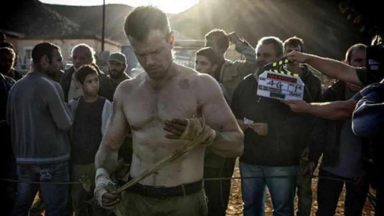 Matt Damon Lepas Baju di Lokasi Syuting Bourne 5