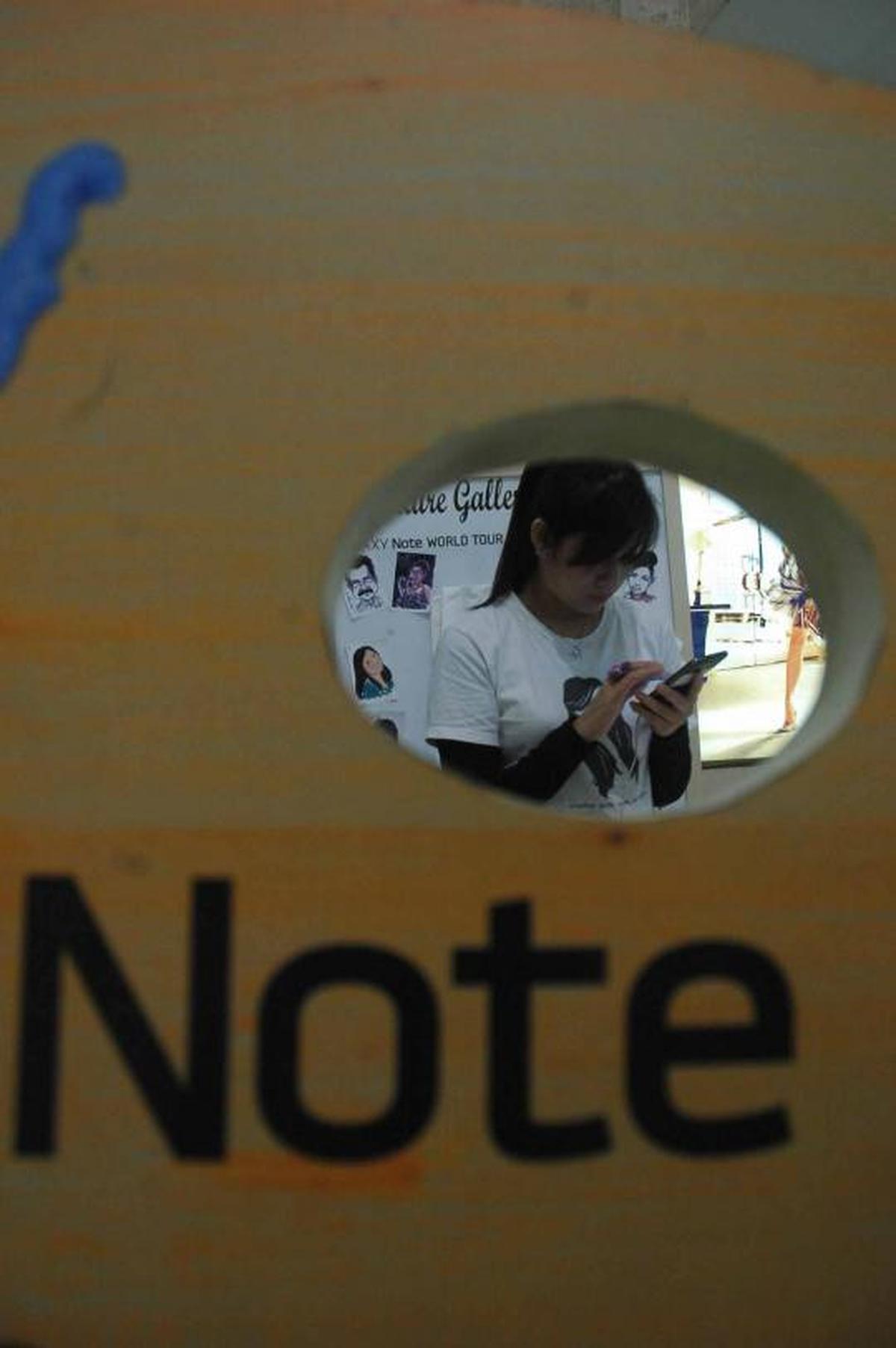 Marak promosi smartphone