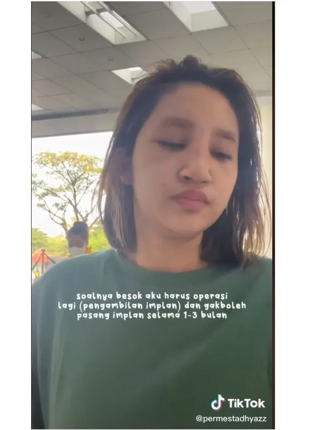 6 Potret Kronologi Dhyaz Anak Farida Nurhan Alami Infeksi Hidung Pasca Implan