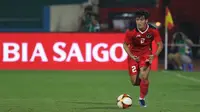 Pemain Timnas Indonesia U-23, Alfeandra Dewangga saat pertandingan melawan Timor Leste dalam laga kedua fase Grup A SEA Games 2021 di Stadion Viet Tri, Phu Tho, Vietnam, Selasa (10/5/2022). (Bola.com/Ikhwan Yanuar)