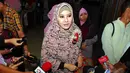 Peggy Melati Sukma mengaku mengetahui kabar tentang hilangnya Wisnu Tjandra, Jakarta, Sabtu (24/5/2014) (Liputan6.com/Miftahul Hayat)