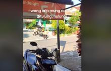 Aksi Para Siswa SD ke Pedagang Batagor Bikin Salut, Sosok Guru & Orangtuanya Jadi Perbincangan