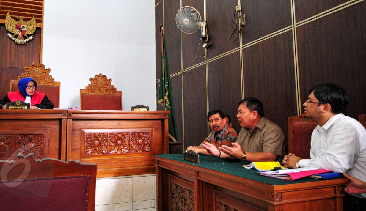 Suasana sidang praperadilan Novel Baswedan di PN Jakarta Selatan, Senin (8/6/2016). Sidang ditunda karena ada berkas permohonan dari pemohon yang perlu direvisi. (Liputan6.com/Yoppy Renato)