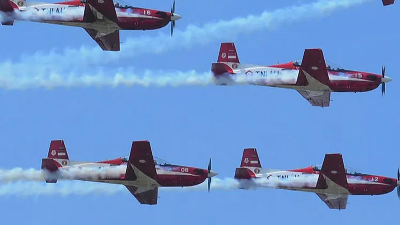 29.	"Dirgahayu ke-78 TNI. Tetaplah menjadi tentara rakyat, bukan pesuruh kekuasaan."<br><br>30.	"Dirgahayu TNI ke-78. Kami warga Indonesia akan selalu merasa bangga dengan kesetiaanmu sepanjang waktu, para prajurit kebanggaan NKRI."