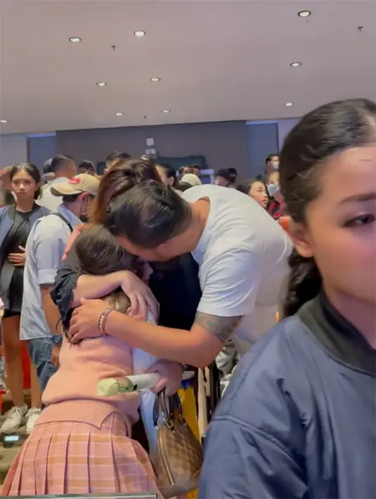 (Instagram/nafaurbach)