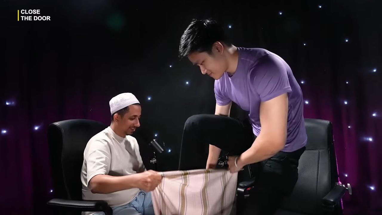 Dapat Sarung dari Habib Jafar, Azka Corbuzier Nyeletuk 'Kalau Aku Pakai Gak Log In Kan?'