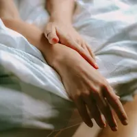 ilustrasi cara alami mengatasi kulit belang yang tidak mengiritasi kulit/Daria Shevtsova/pexels