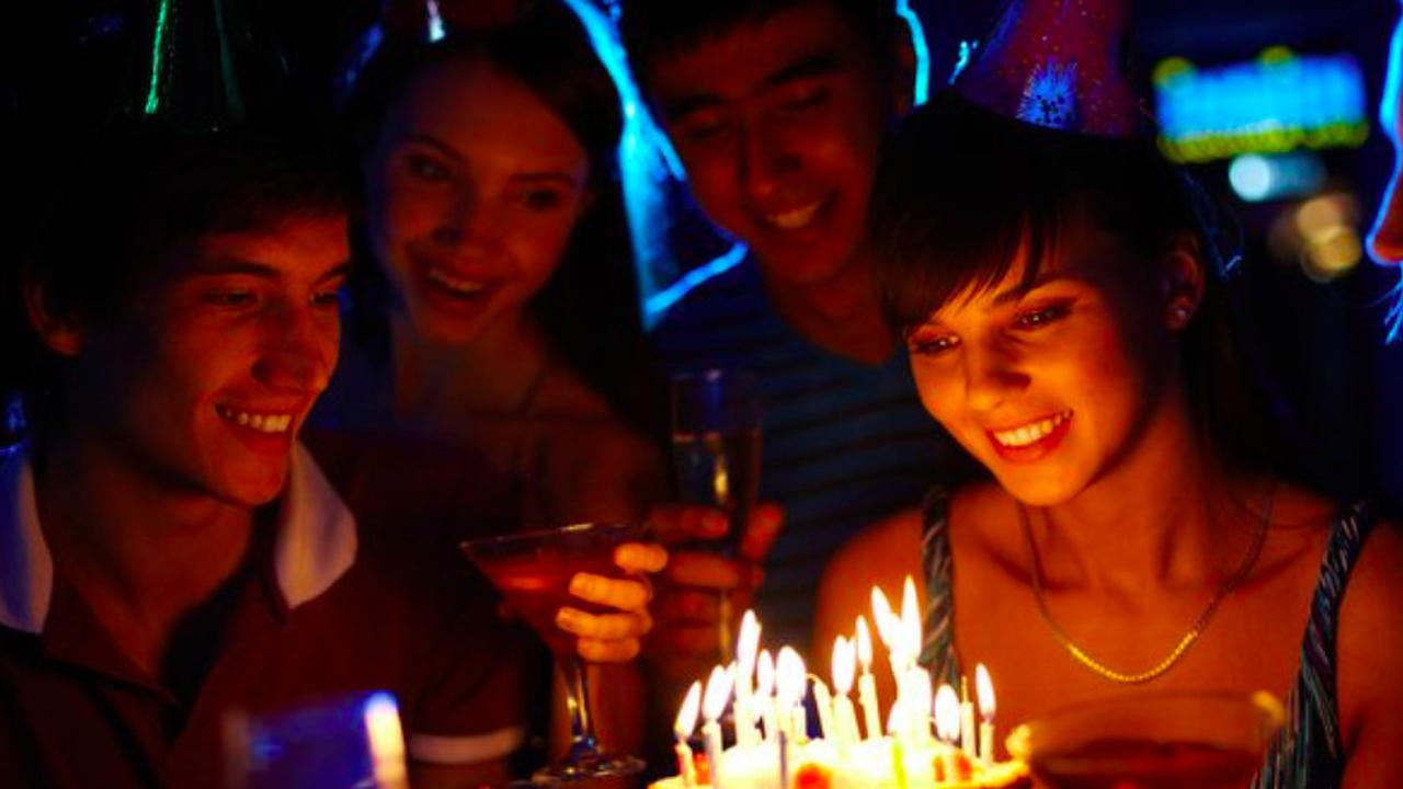 Ilustrasi berulang tahun (shutterstock.co/Pressmaster)