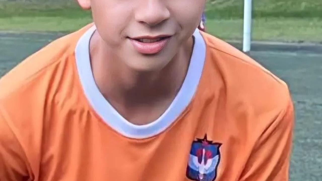 Pangeran Abdul Muntaqim juga mahir bulutangkis, berenang, basket dan beladiri. Ia mahir olahraga sejak kecil.