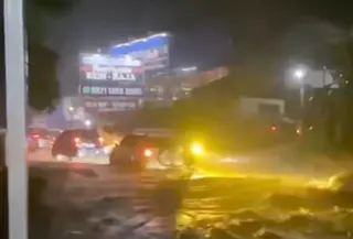 BPBD Cianjur, Jawa Barat, melakukan pendataan intensif terkait bencana banjir dan tanah longsor yang melanda sejumlah titik pada Minggu, 5 April 2026 malam. (Liputan6.com/Fira Syahrin)