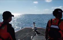 Operasi SAR di Selat Lombok Usai Kebakaran Kapal Putri Yasmin, Helikopter Dikerahkan