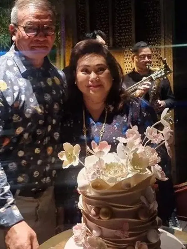 Potret Terbaru Tri Hanurita Mantan Istri Irwan Mussry