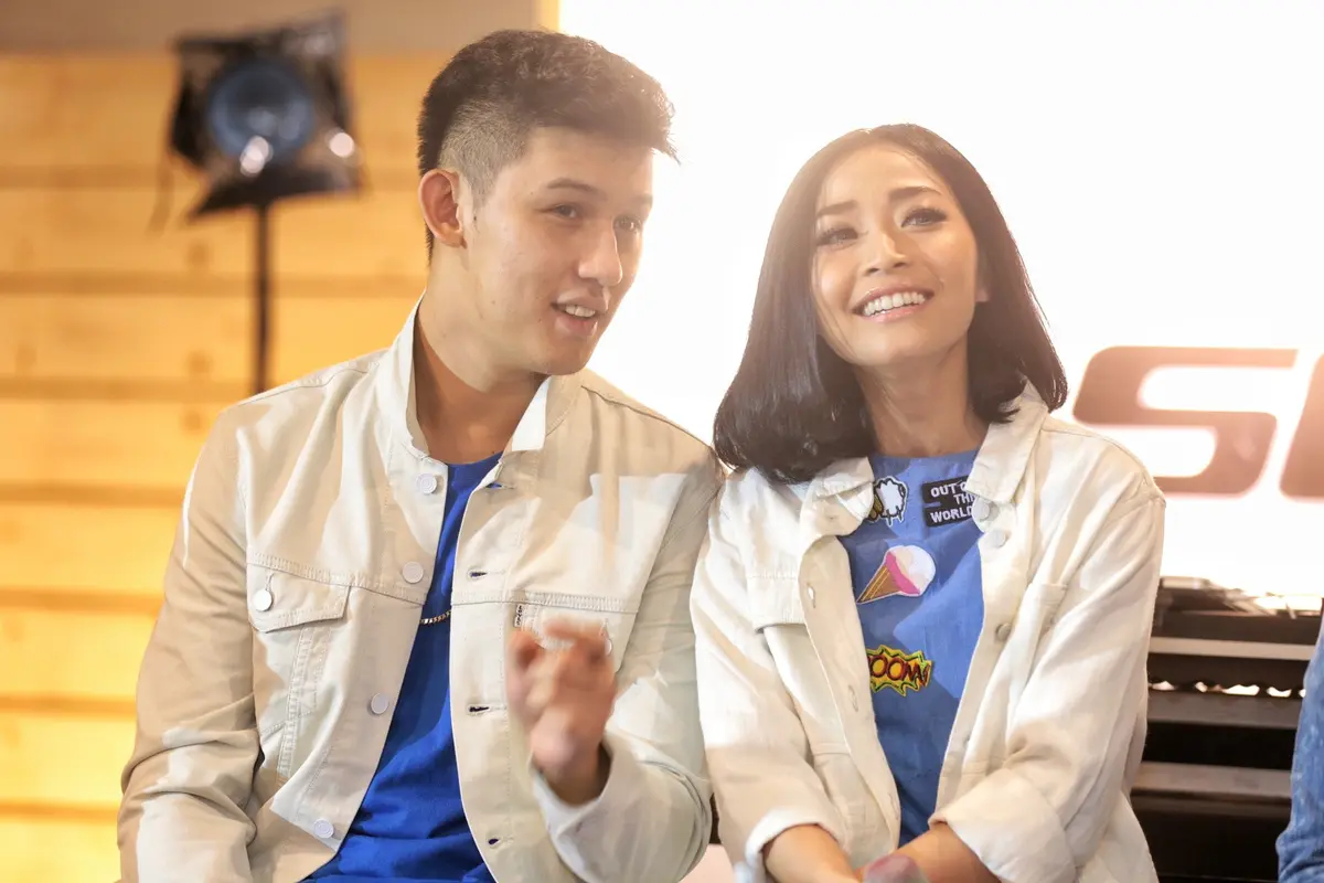 [Bintang Jevin Julia - Rinni Wulandari