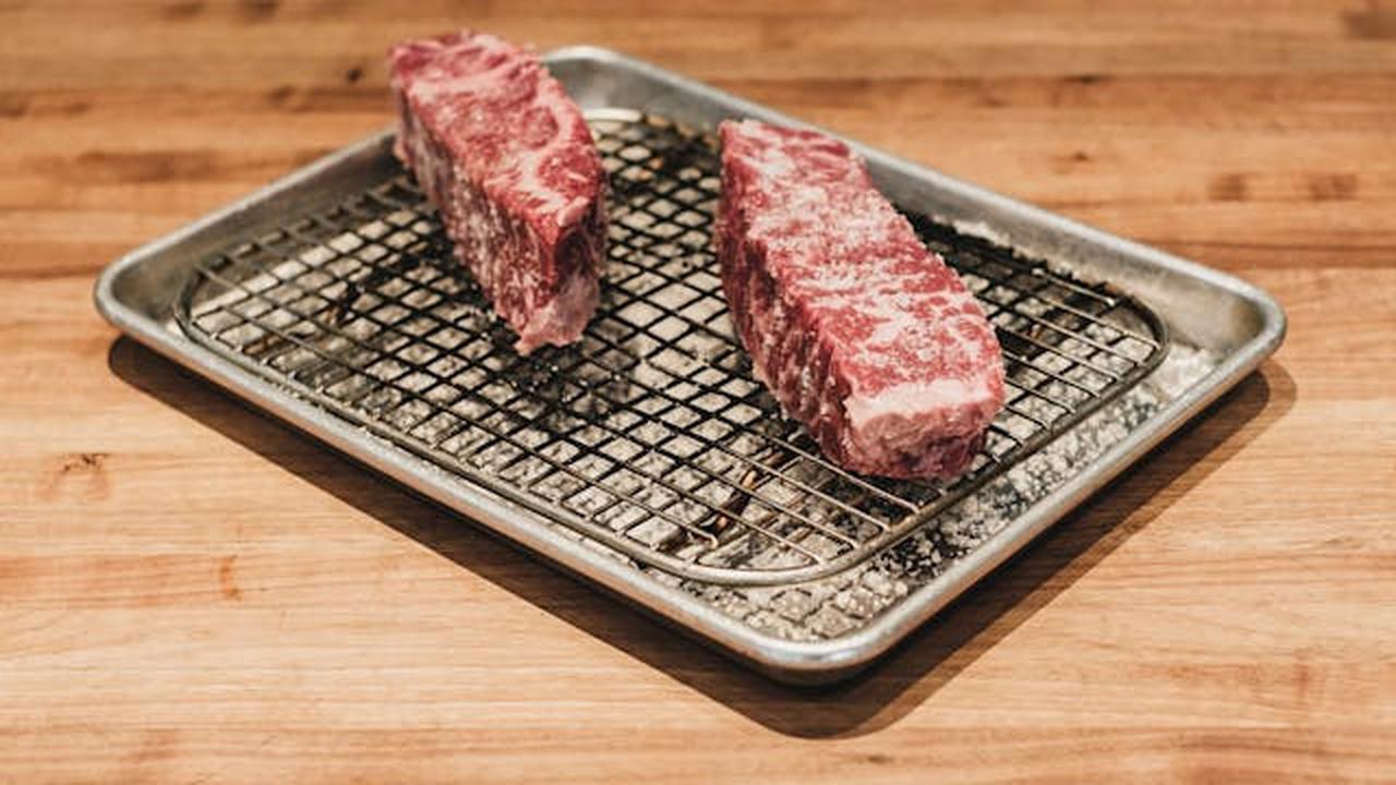 Terungkap! Hal yang Salah Kaprah soal Memasak Steak di Oven