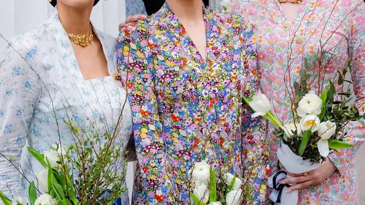 6 Potret Artis Tampil di Monolog 'Terbitlah Terang', Anggun dalam Balutan Kebaya