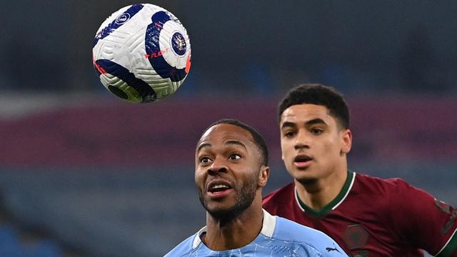 Foto Liga Inggris: Meski Manchester City Meraih Tiga Gelar Sekalipun, 5 Pemain Ini Diprediksi Bakal Hengkang - Raheem Sterling