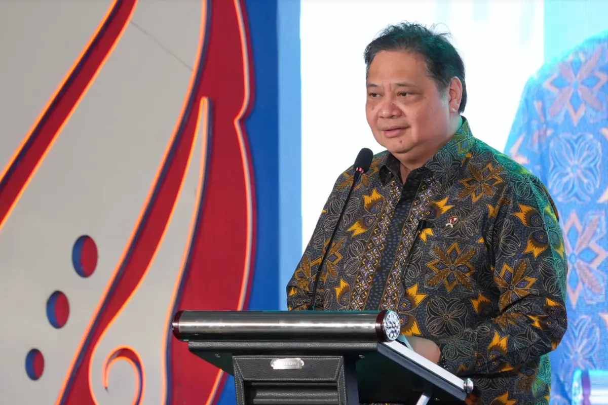 Menko Bidang Perekonomian Airlangga Hartarto saat memberikan sambutan dalam acara Rakorkernas ke-34 Asosiasi Pengusaha Indonesia (APINDO) di Bandung, Selasa (5/8/2025). (Foto:ekon.go.id)