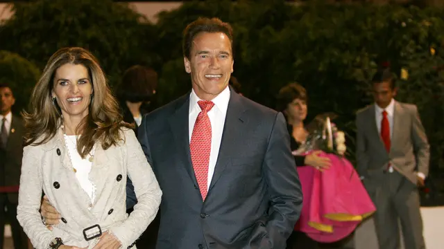 Arnold Schwarzenegger dan Mariah Shriver. (AP Photo/Marcio Jose Sanchez, File)
