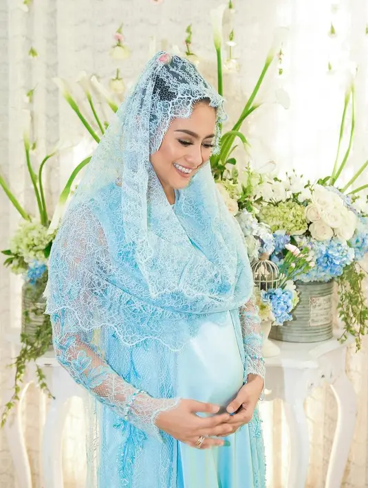 Rini Yulianti dan Michale Andrew