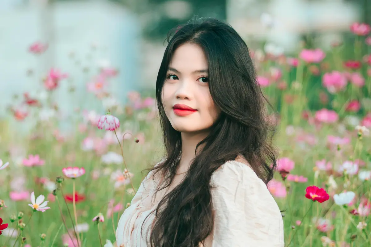 santai kalem tenang tersenyum damai baik hati bunga bahagia