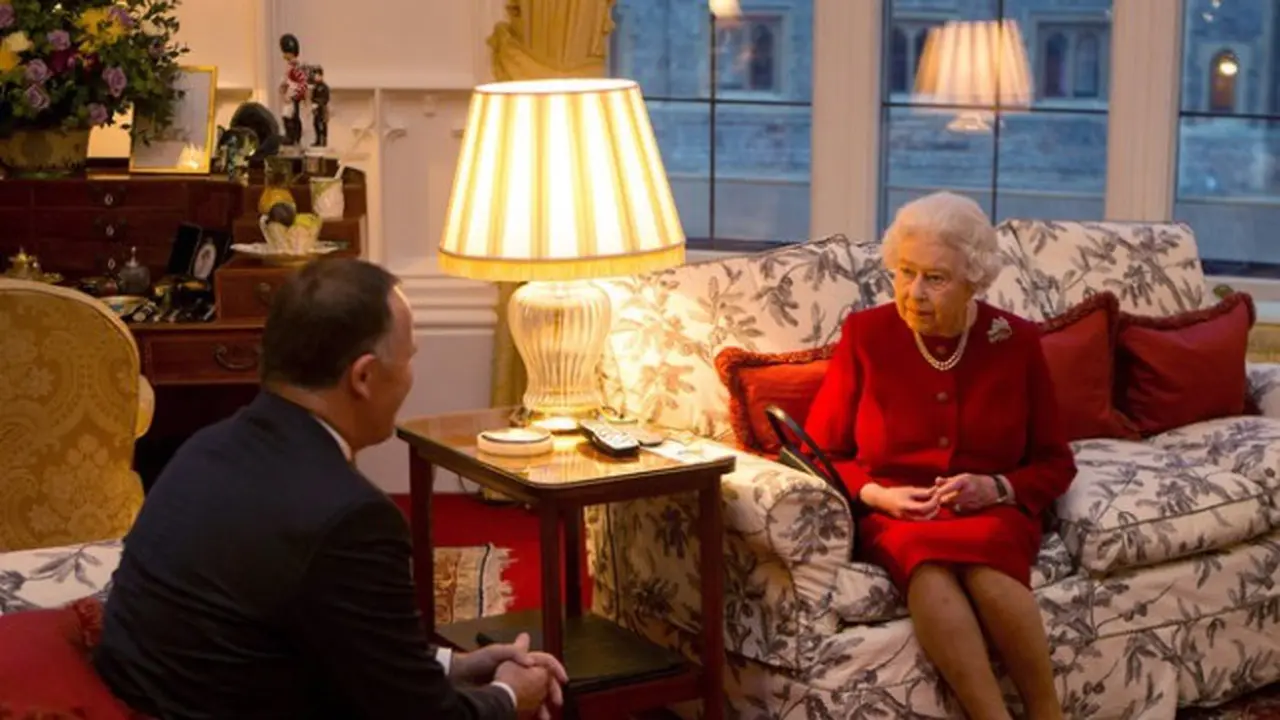Queen Elizabeth Sitting Room at Windsor Castle UK 1115