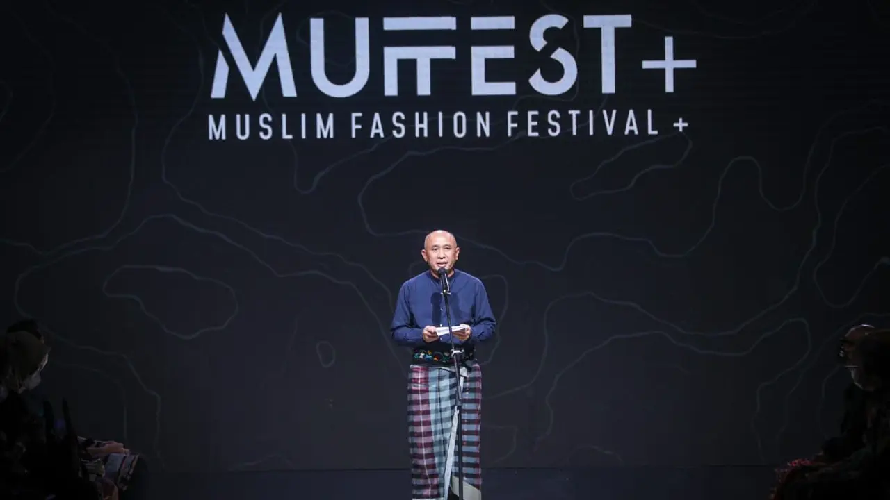 Menteri Koperasi dan UKM Teten Masduki dalam Pameran Muffest+ ke-7 yang digelar pada 21-23 April 2022 di Jakarta dengan melibatkan 300 brand lokal.