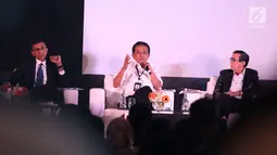 Mantan wakil ketua KPK Chandra M. Hamzah saat berbicara dalam AHP Business Law Forum 2018 di Jakarta, Selasa (24/4). Forum ini membahas revitalisasi hukum ekonomi dan mekanisme penyelesaian sengketa bisnis di Indonesia. (Liputan6.com/Angga Yuniar)