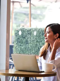 Sederhana Tapi Berwibawa, 6 Zodiak Ini Punya Aura Berkelas./Copyright depositphotos.com/chayathon