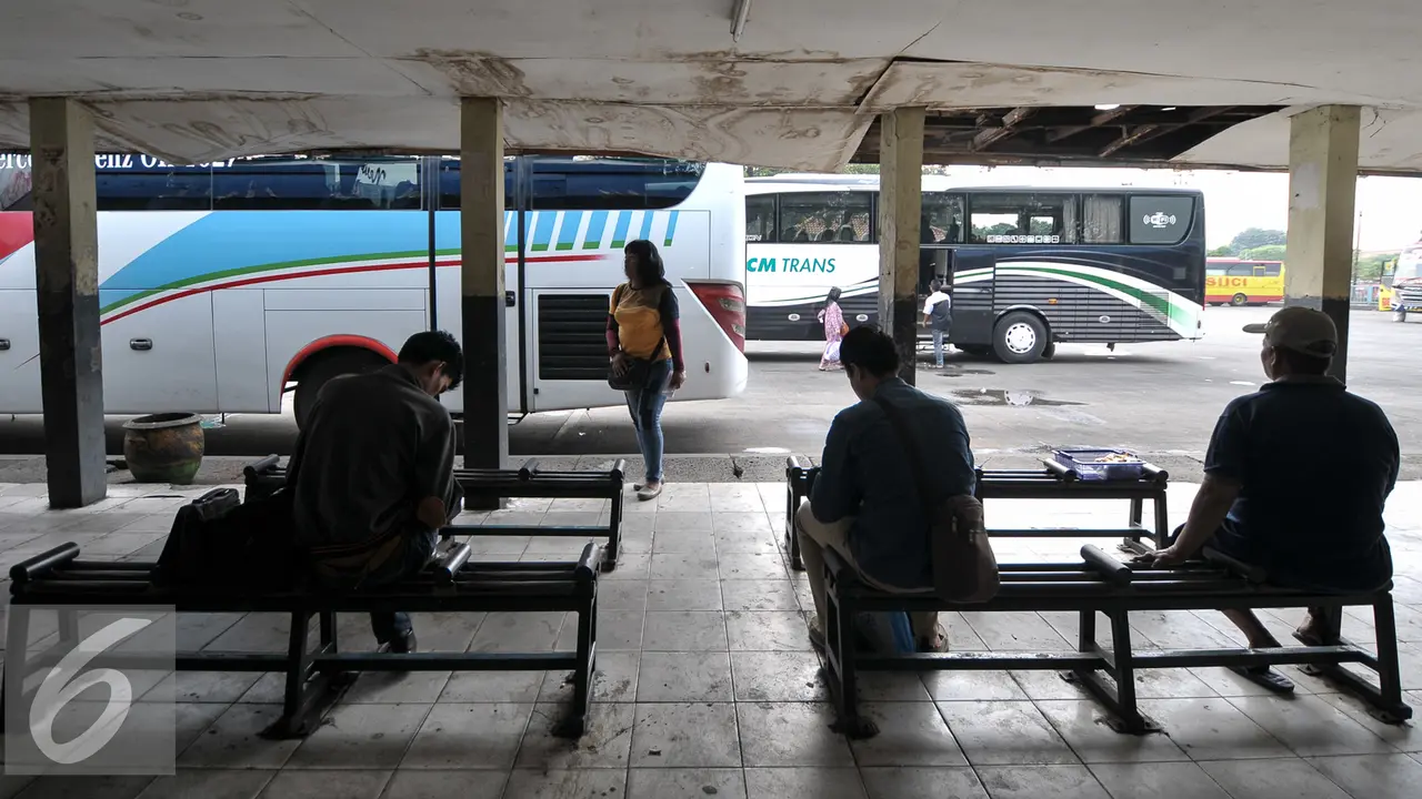 20160719-Terminal-Pulogadung-Jakarta-YR