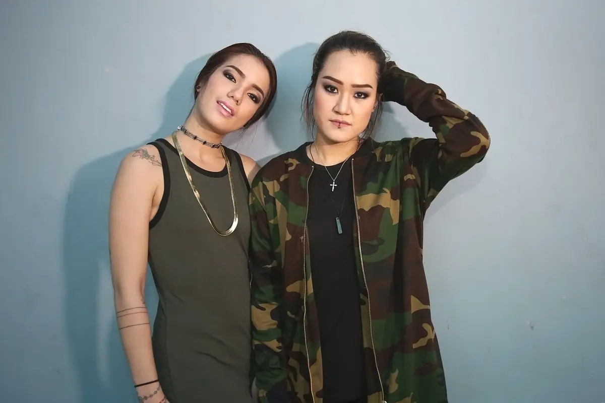 [Bintang] Sheila Marchia dan Melodya Vanesha