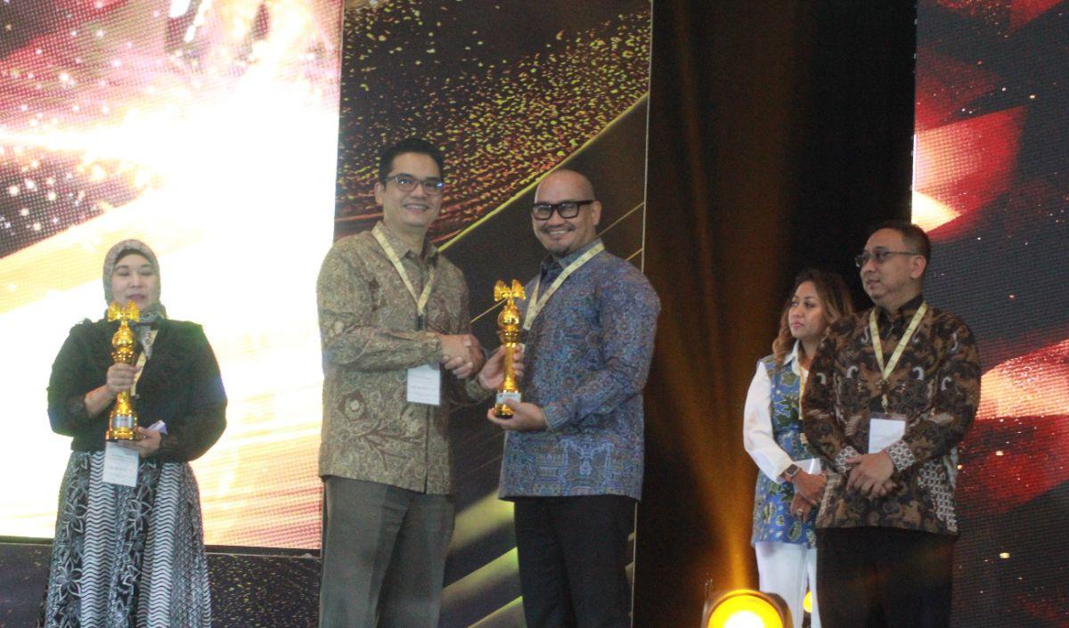 Dalam kesempatan itu, diberikan apresiasi kepada perusahaan yang telah menjalankan praktik tata kelola yang baik melalui penyusunan laporan keberlanjutan.&nbsp;<br>