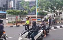 Jalan Palmerah Barat Berbenah Jelang Kunjungan Presiden Prabowo Resmikan SPPG Polri Palmerah