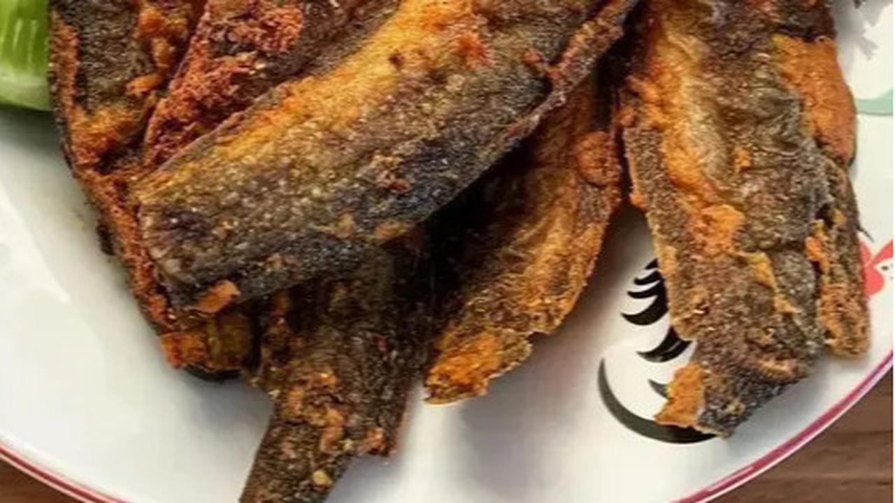 Tips Ampuh Menggoreng Ikan Lele Agar Tetap Lurus dan Tidak Menempel di Wajan