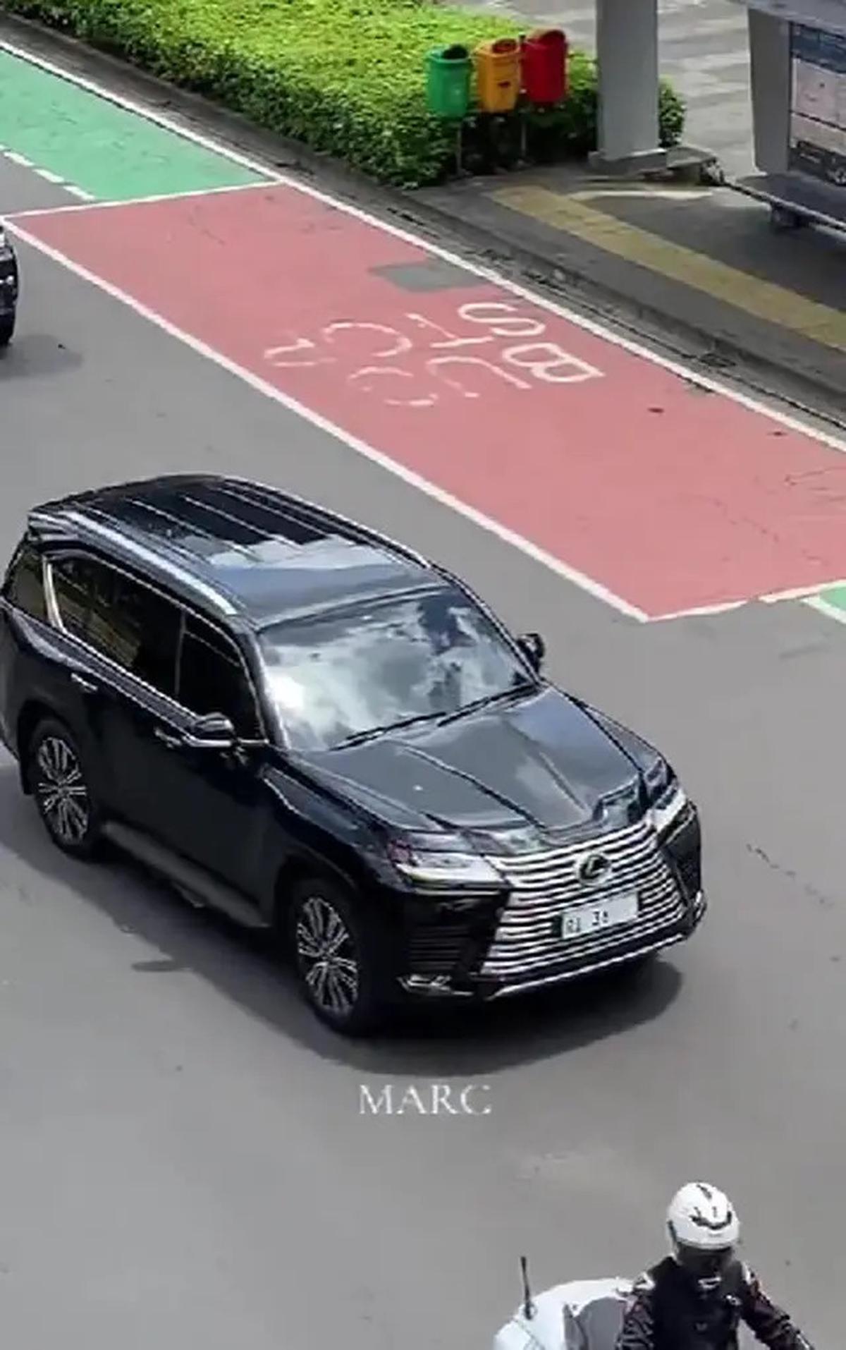 Siapakah Pemilik Mobil Berplat Nomor RI 36 yang Viral di X? Ini Sosoknya