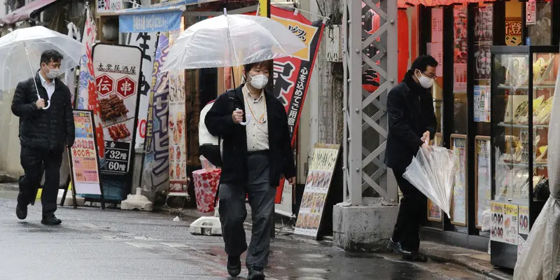 Aktivitas Warga Tokyo di Tengah Perpanjangan Status Darurat COVID-19